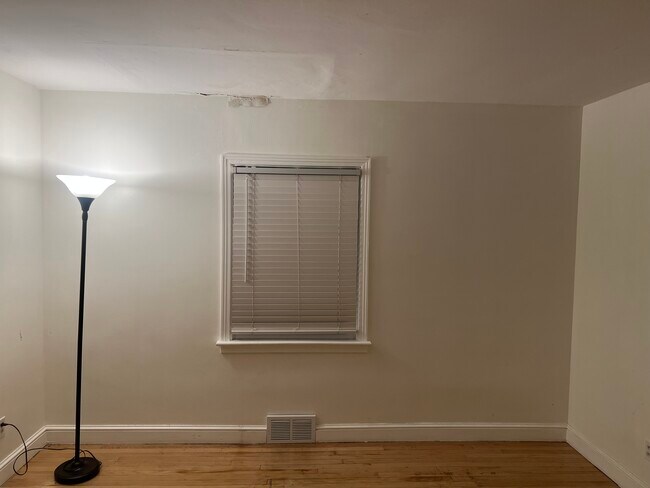 Foto del edificio - 2609 Stephens St