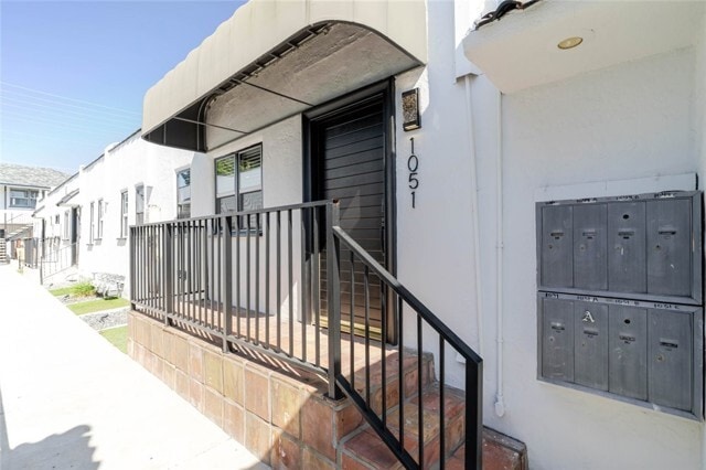 Foto del edificio - 1051 Western Ave