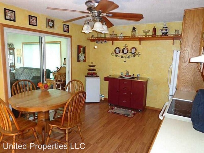 Building Photo - 4 br, 1.5 bath House - 3232 Huxley Ln SW