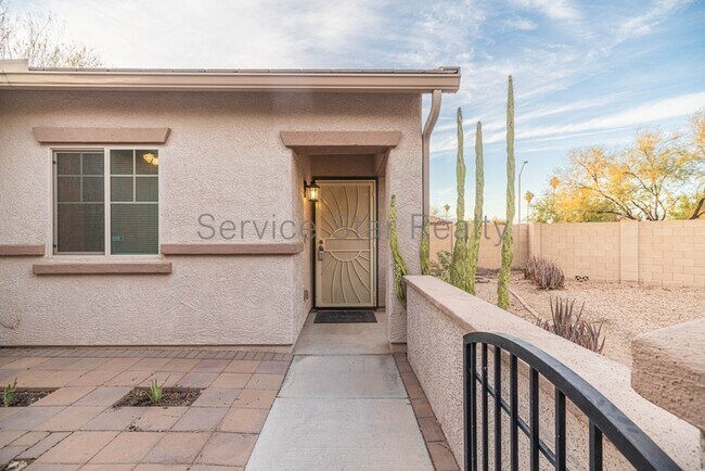 Building Photo - 224 N 193rd Ave
