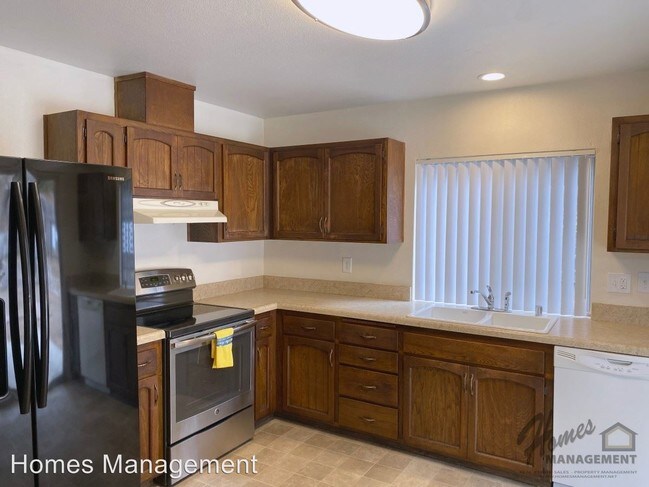 Building Photo - 3 br, 2 bath House - 1521 Stanley Way