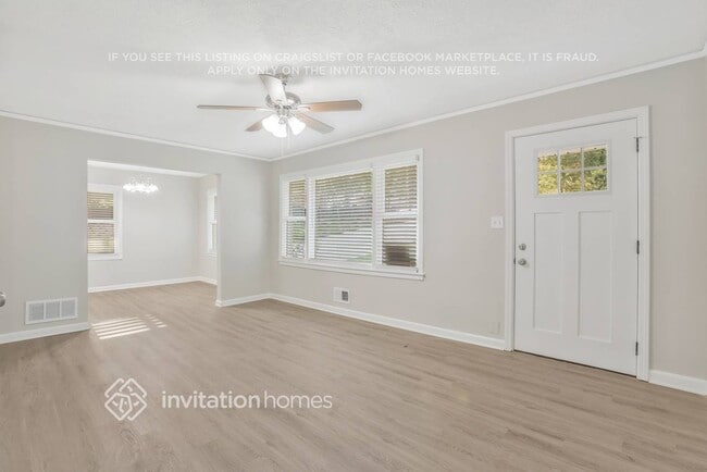 Building Photo - 2859 Monterey Dr