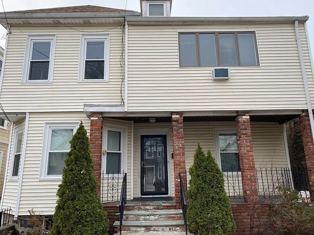 252 Spring St Unit Apartment 1, Medford, MA 02155 Apartments in