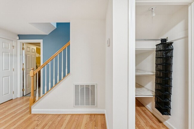 Foto del edificio - 2 BD/ 2BA  Apartment