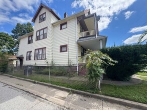 Building Photo - 2773 E 117th St