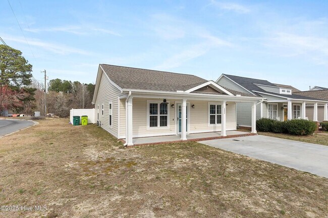 Foto del edificio - Cottages at Davis Farms