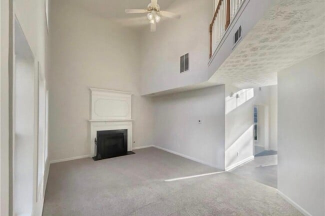 Building Photo - 1246 Carriage Trace Cir