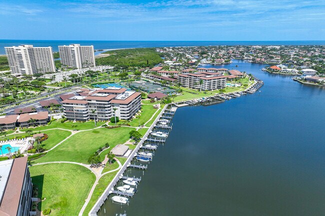 Foto del edificio - 651 Seaview Ct