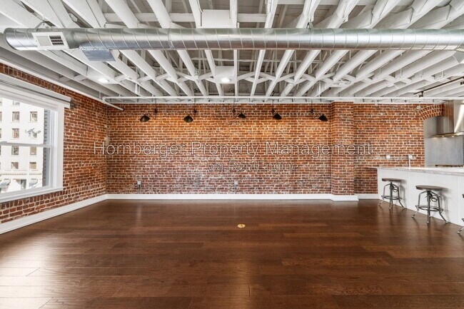 Foto del edificio - 401 W 1st Ave