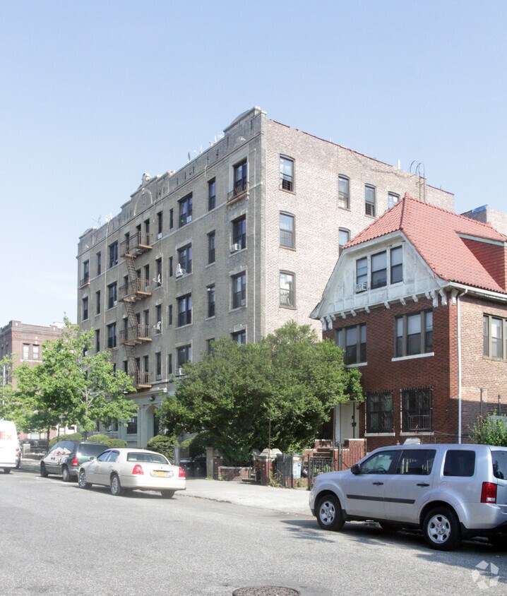 Building Photo - 1625 President St