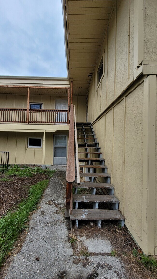 Foto del edificio - 1128 Hess Ave