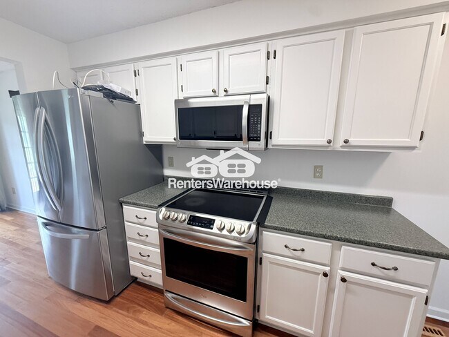Foto del edificio - 7311 Amber Ln