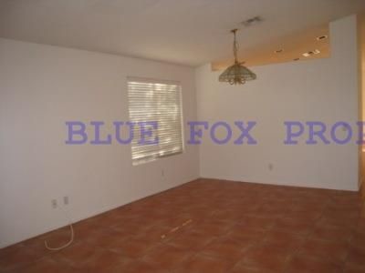 Building Photo - Nice Northwest Side Home!