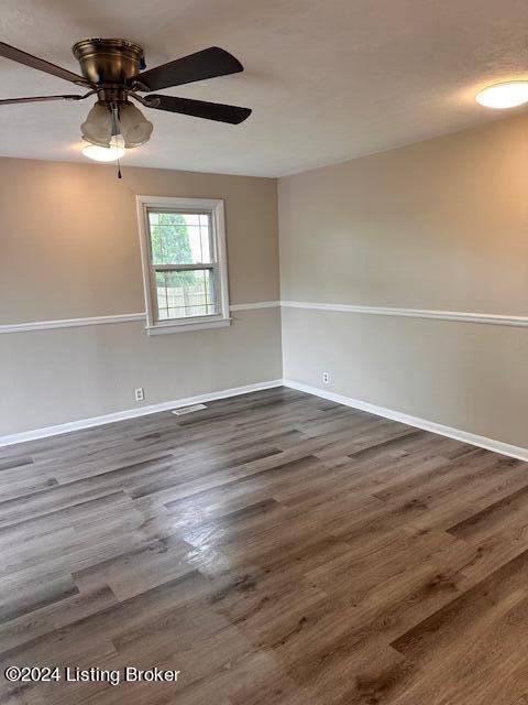 Foto del edificio - 8210 Laurel Grove Ct