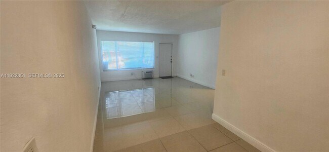 Foto del edificio - 1050 98th St