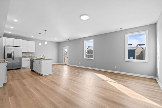 Building Photo - 105 Lambert Fld