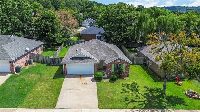 Foto del edificio - 1156 Oleander Ln