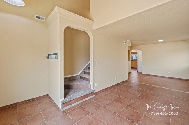 Building Photo - 5232 Solar Ridge Dr