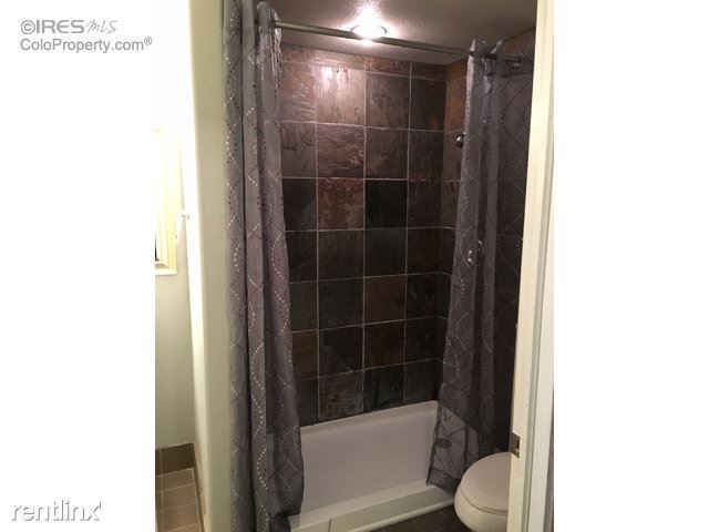 Building Photo - 3 br, 3 bath House - 1526 Carmela Ct