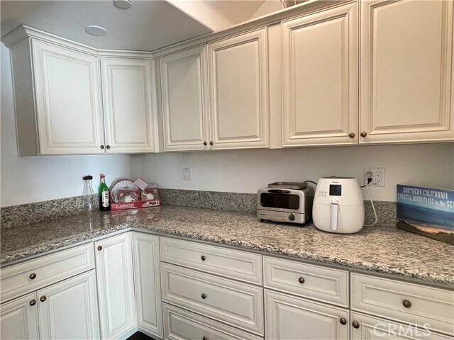 Foto del edificio - 56 Purple Jasmine