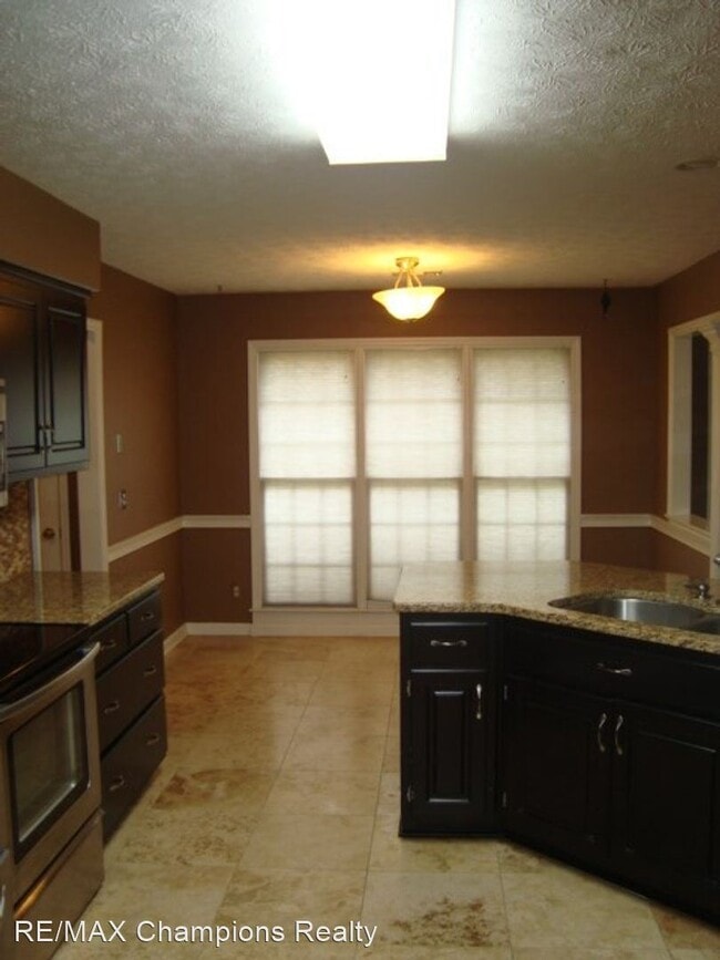Building Photo - 4 br, 2 bath House - 1555 Doubletree Drive