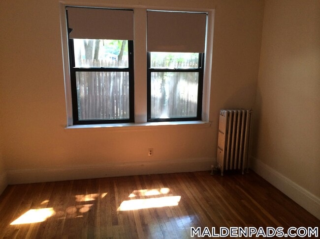 Foto del edificio - 349 Pleasant St