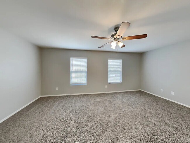 Foto del edificio - 2543 Buckleigh Dr