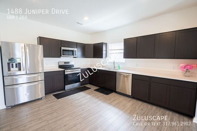 Foto del edificio - 1488 Juniper Dr