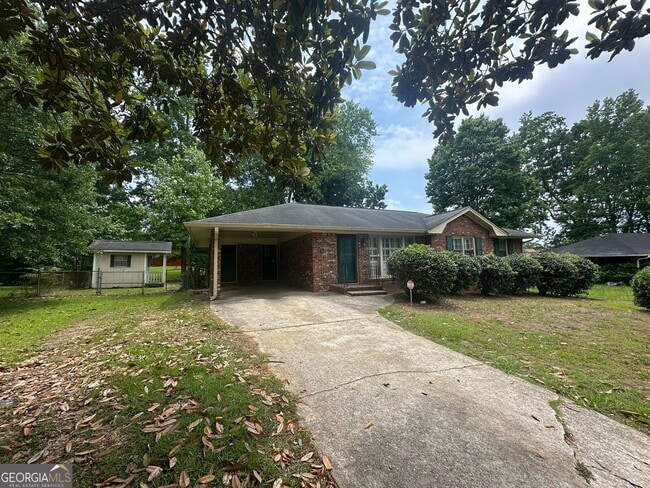 Building Photo - 3053 Menlo Park Dr