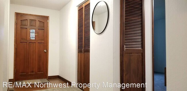 Foto del edificio - 3 br, 2.5 bath House - 18920 Nutmeg St SW