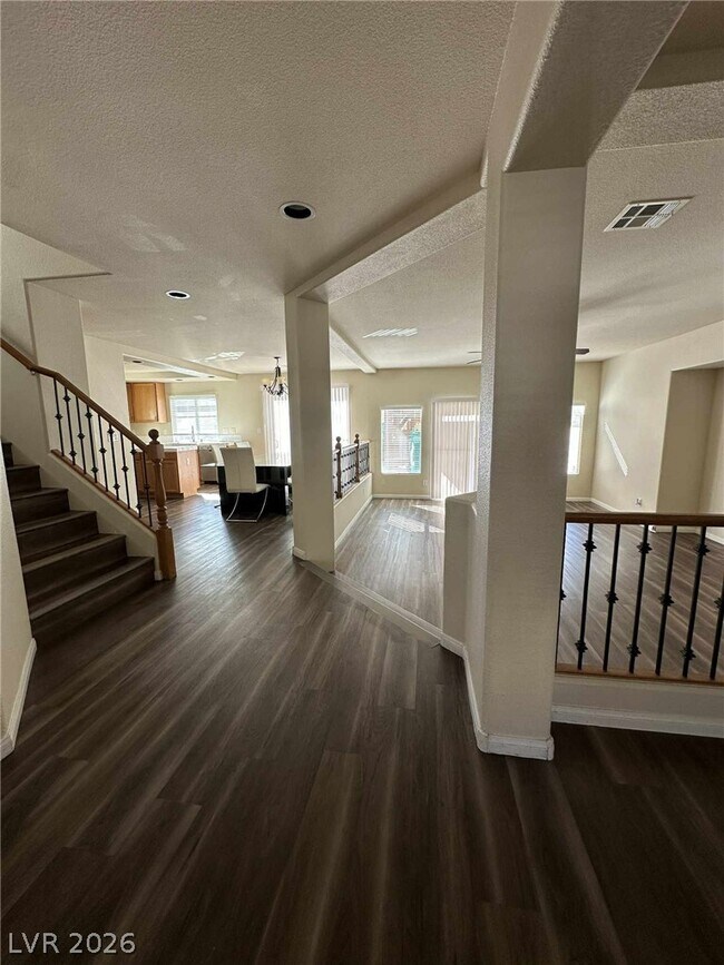 Building Photo - 10679 Timber Stand St