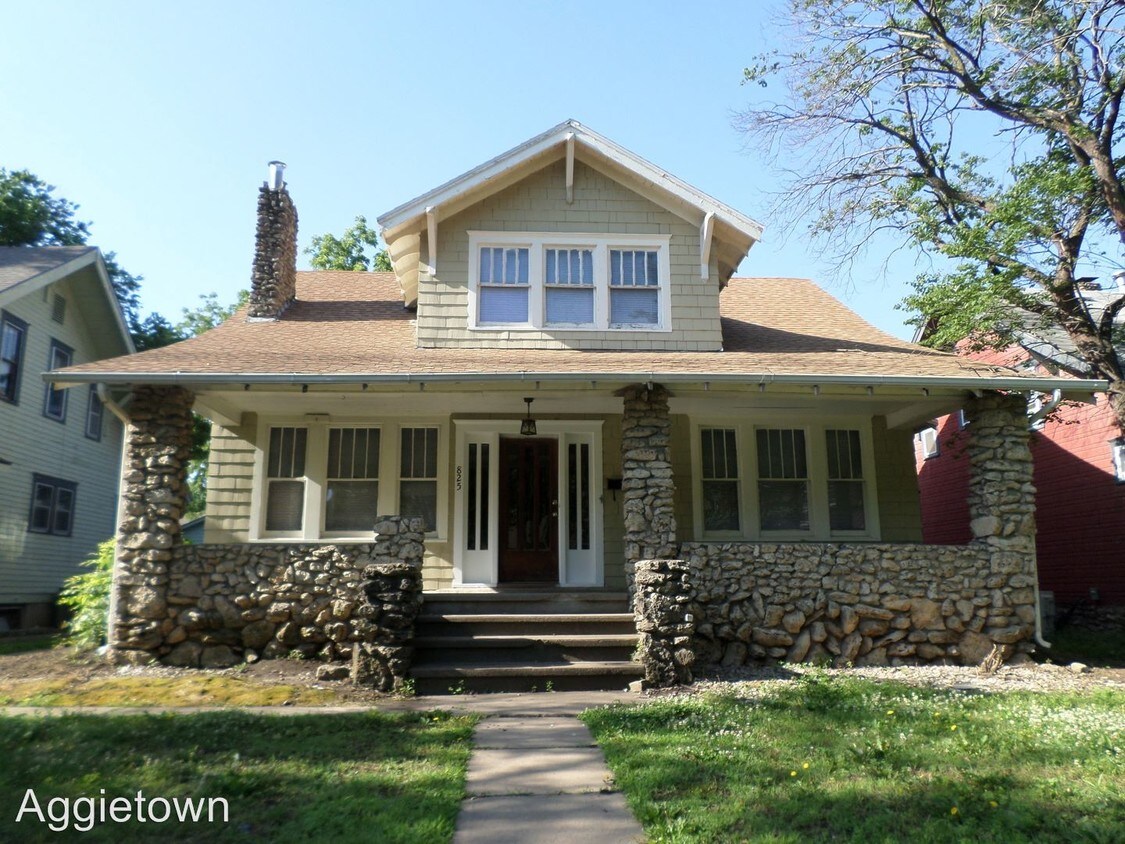 Primary Photo - 825 Bluemont Ave