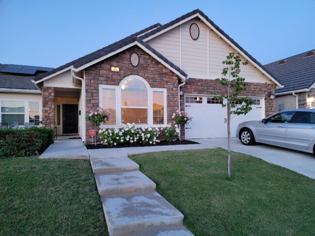 Building Photo - 9300 Valley Children's Pl