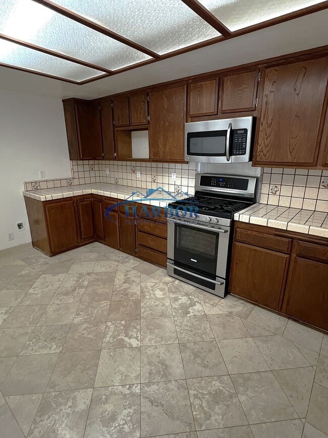 Building Photo - 28520 Vista Madera