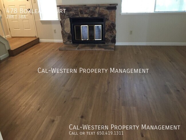 Building Photo - 2 bdrm / 2.5 bath townhome