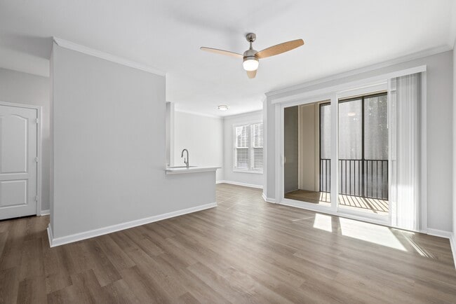 Building Photo - Belle Hall