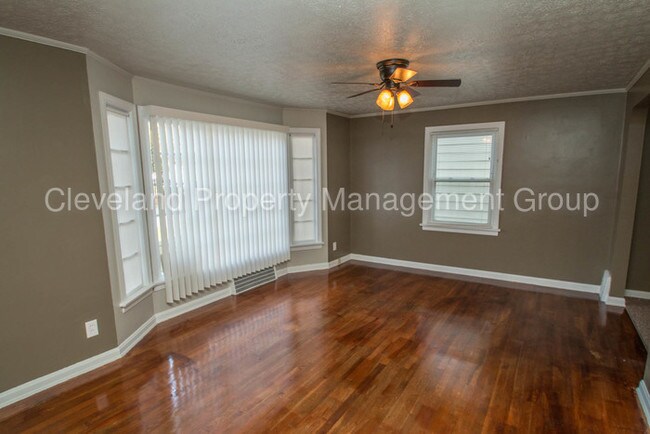 Foto del edificio - 20604 Kings Hwy