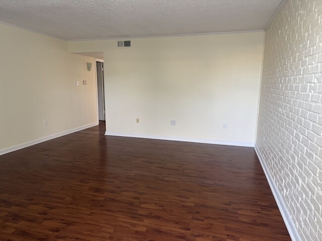 Building Photo - 11271 Florida Blvd