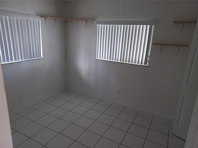 Foto del edificio - 1814 SW 97th Ter