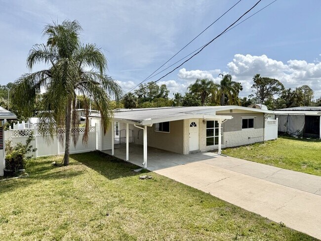 Foto del edificio - 5045 Osprey Ln