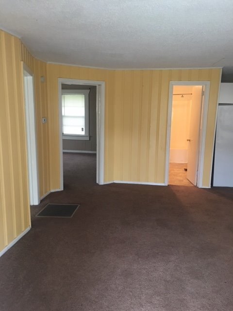 Building Photo - 127 Loch Ness Ln