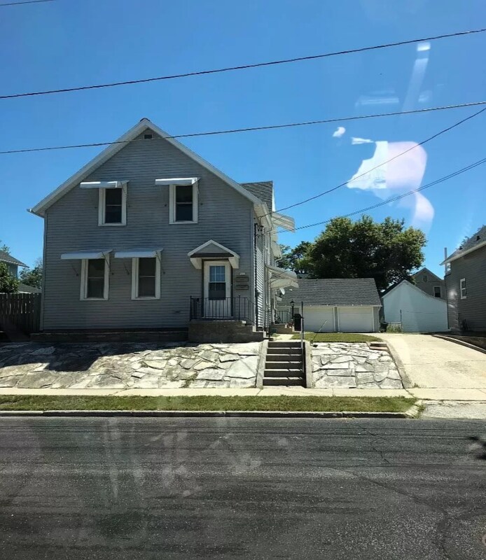 713 S 24th St, Manitowoc, WI 54220 Condo for Rent in Manitowoc, WI