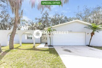 Building Photo - 503 Wynnwood Dr
