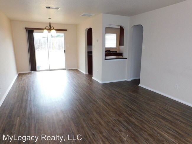 Building Photo - 3 br, 2.5 bath House - 2537 Sunbird Lake