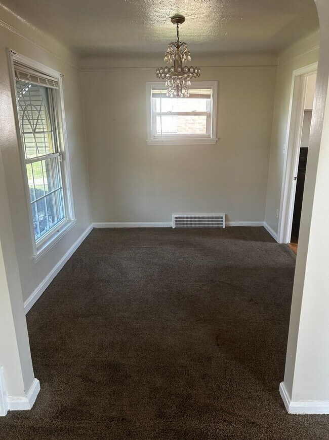 Foto del edificio - 2bd Single Lee/Harvard Section 8/Cash Pay