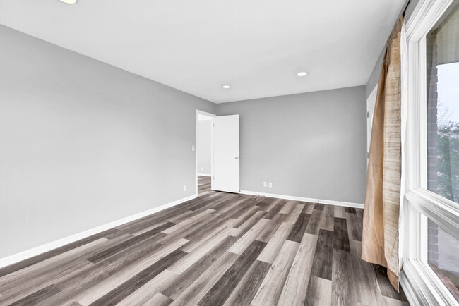 Building Photo - 134 Dave Dr