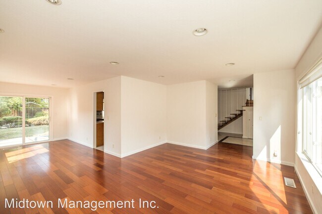 Foto del edificio - 4 br, 3.5 bath House - 3138 Flowers Ln