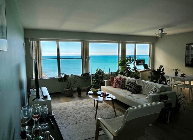 Foto del edificio - 6157 N Sheridan Rd