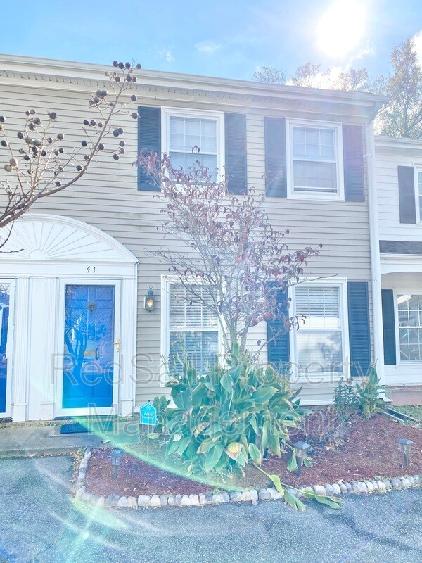 41 Towne Square Dr, Newport News, VA 23607 Townhome Rentals in