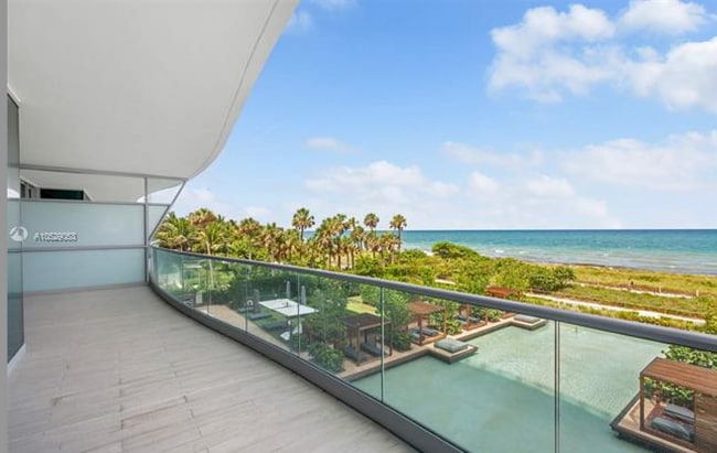 Building Photo - 9349 Collins Ave